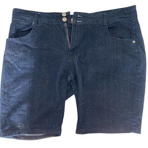 Conga Women's 4 Pockets Short Pants Jeans Size 14 with Double Closure EUC